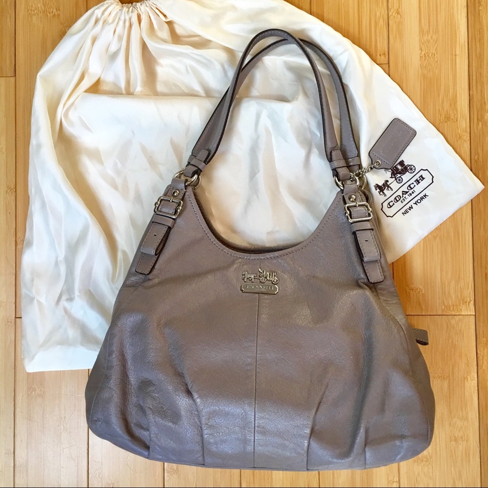 Leather Coach Handbag / Grey